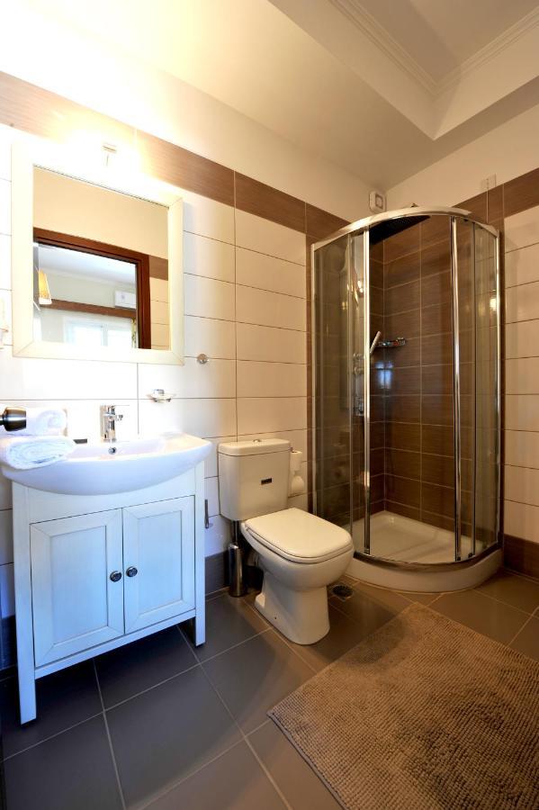 Ilios Hotel ลักกา ภายนอก รูปภาพ