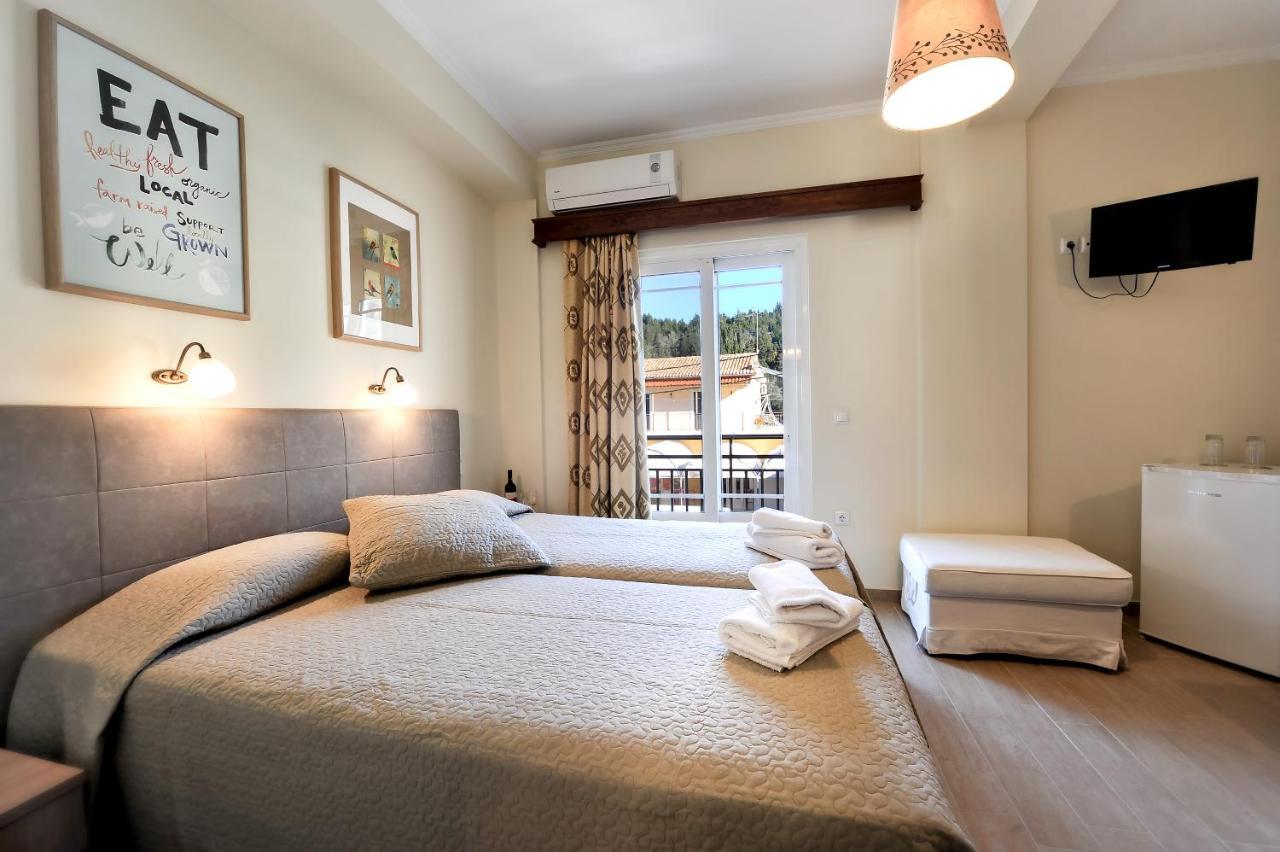 Ilios Hotel ลักกา ภายนอก รูปภาพ