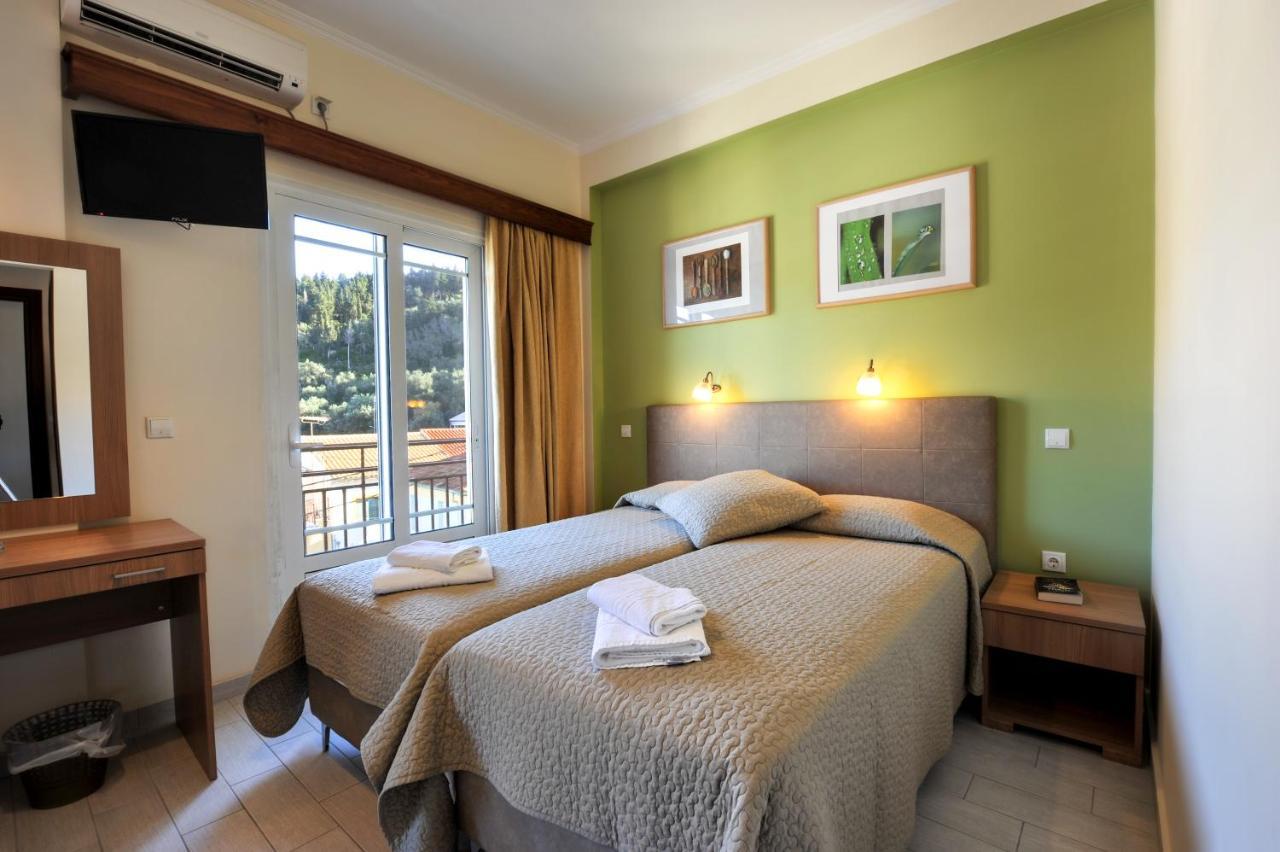 Ilios Hotel ลักกา ภายนอก รูปภาพ