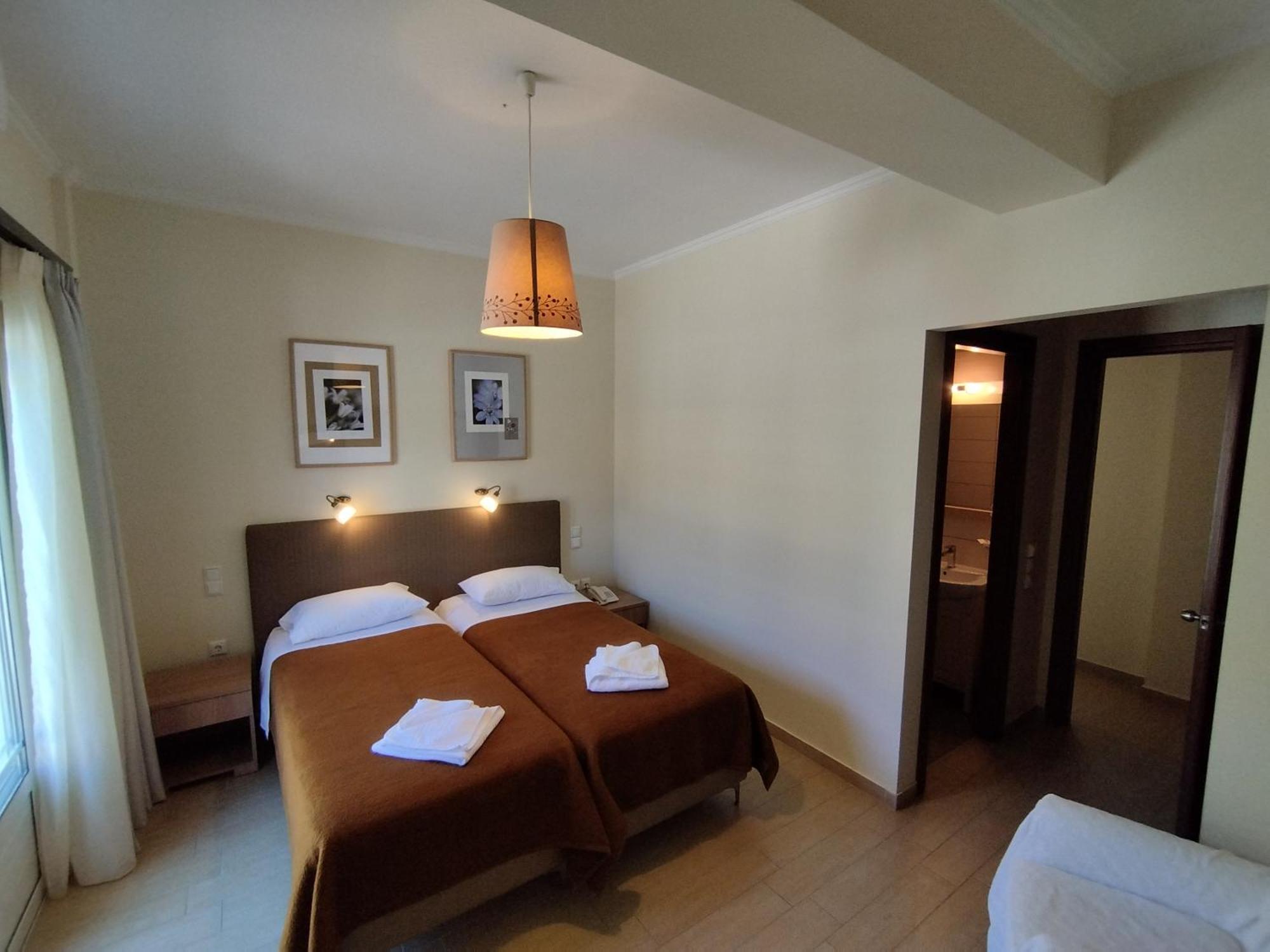 Ilios Hotel ลักกา ภายนอก รูปภาพ