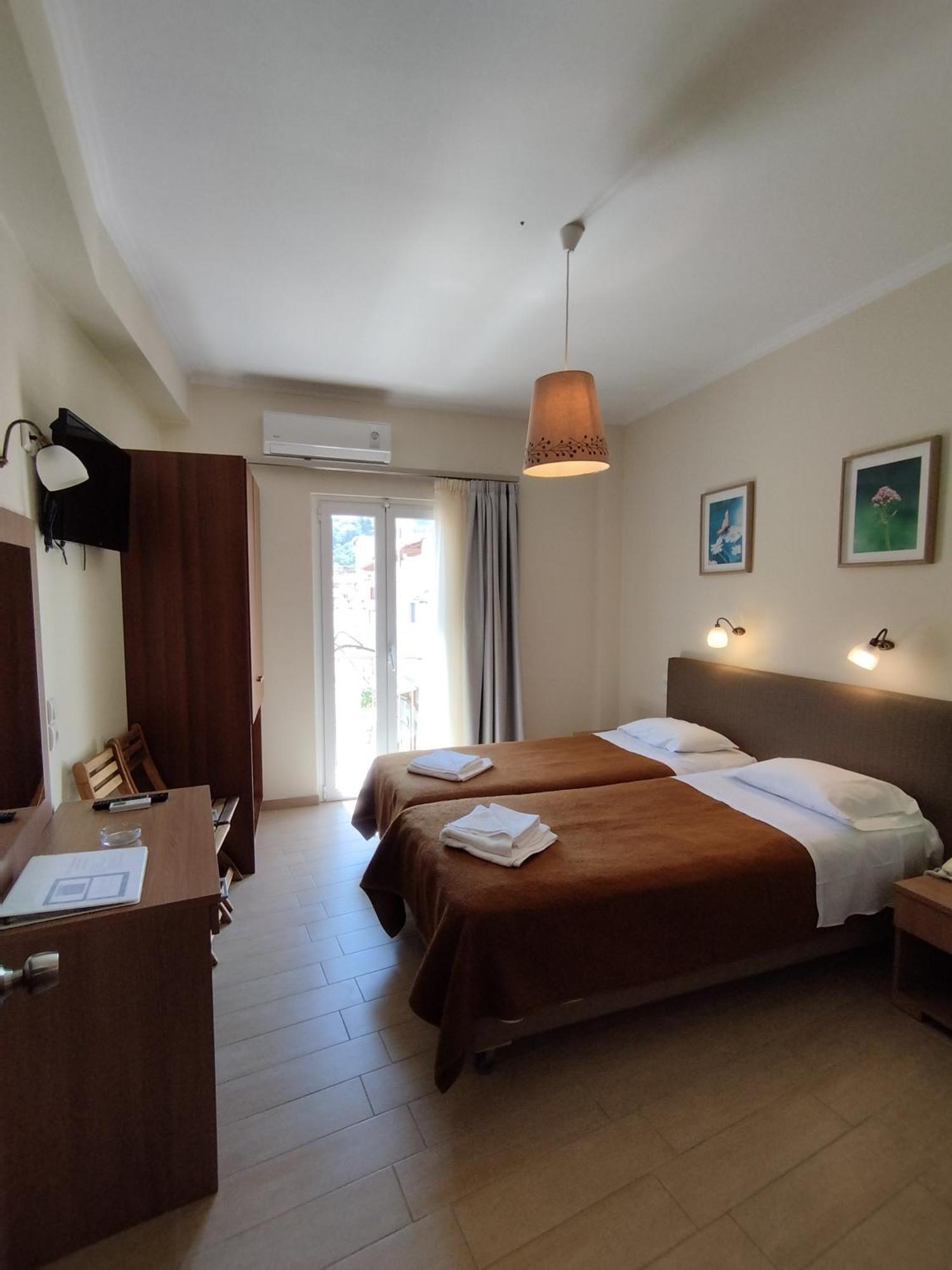 Ilios Hotel ลักกา ภายนอก รูปภาพ